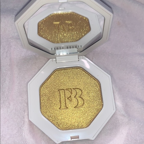 fenty beauty highlighter gold